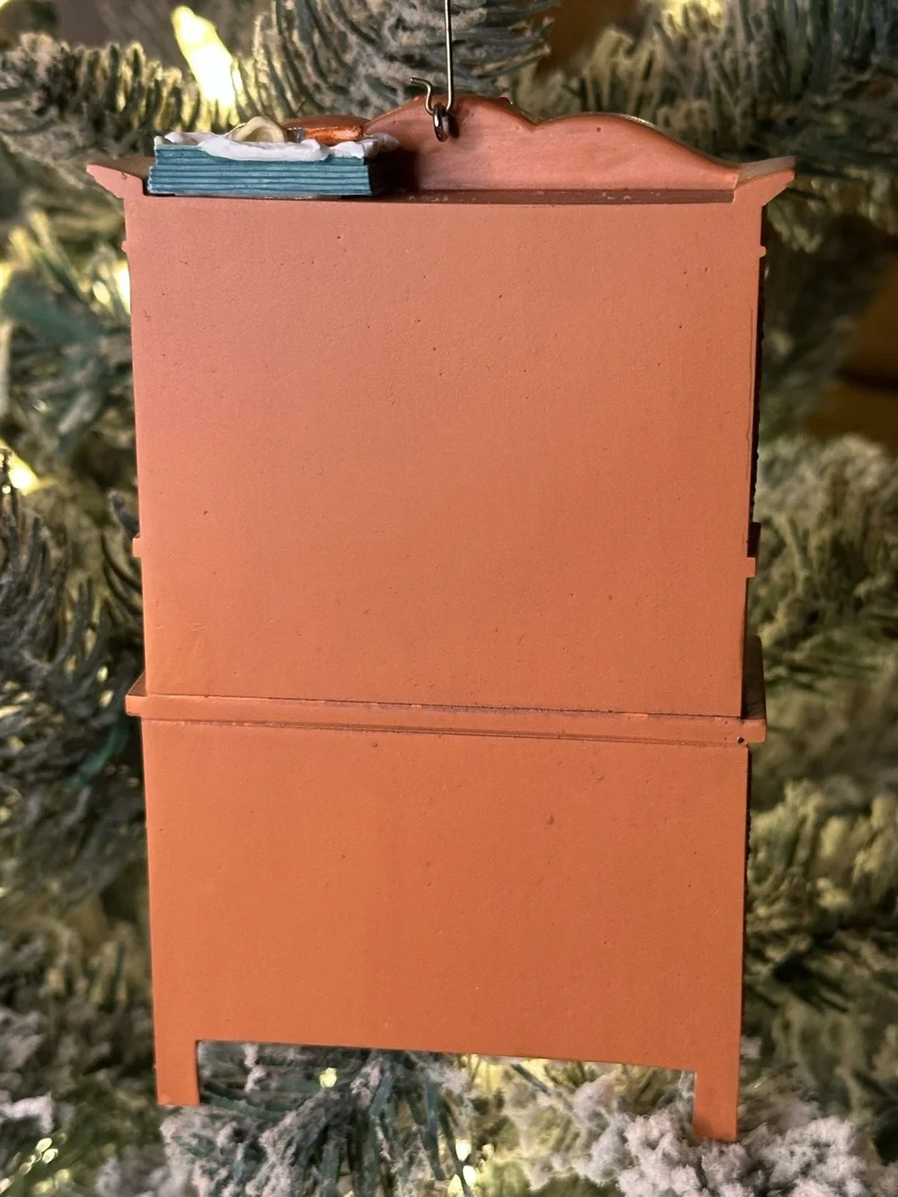 2012 Hallmark Mrs. Claus’s Cupboard Repaint KOC Club Exclusive Ornament